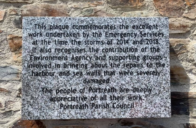 George joins Portreath community to unveil plaque for new sea wall